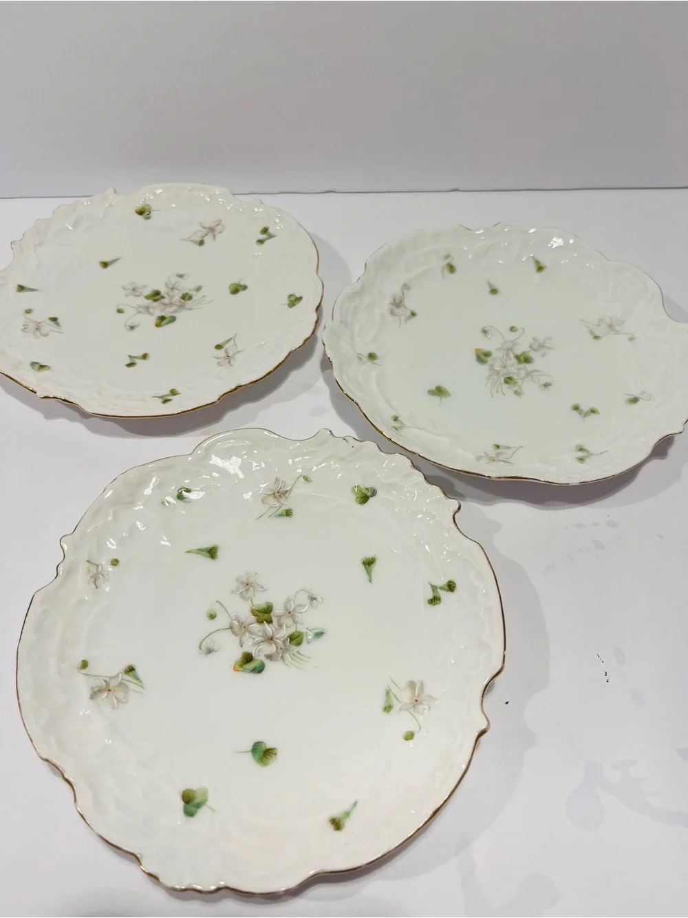 Antique Victoria Carlbad Austria 1890’s Set of 3 Porcelain Plates Hand Painted